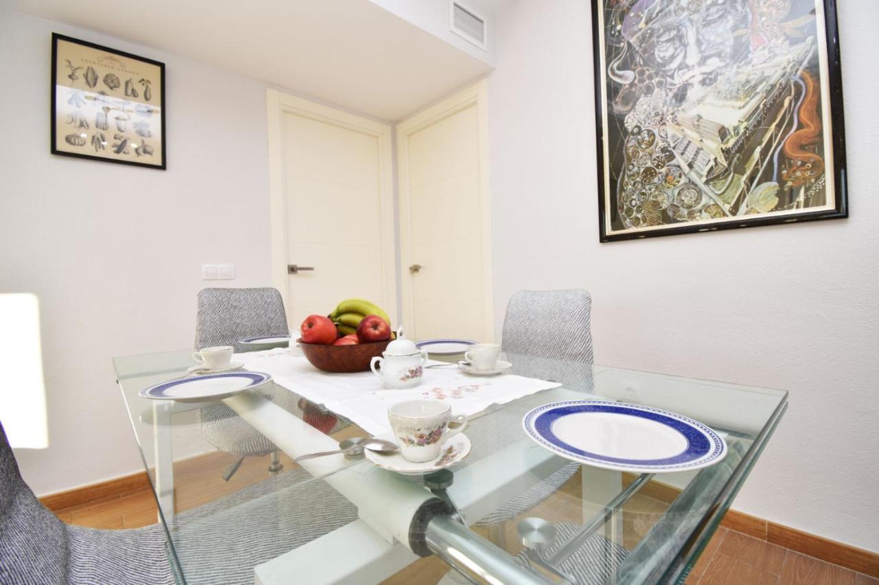 Apartamento Familiar Torresol フエンヒロラ エクステリア 写真