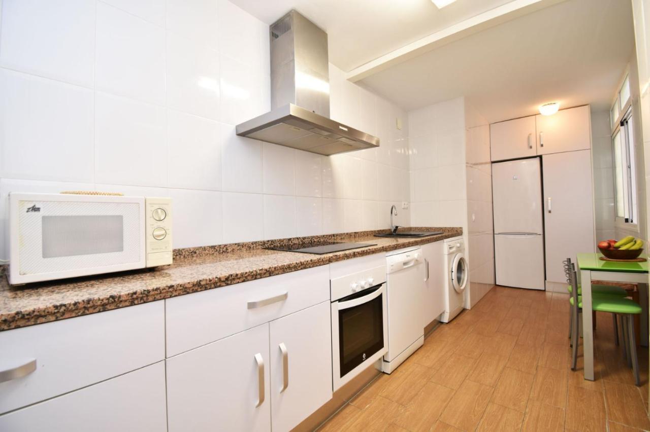 Apartamento Familiar Torresol フエンヒロラ エクステリア 写真