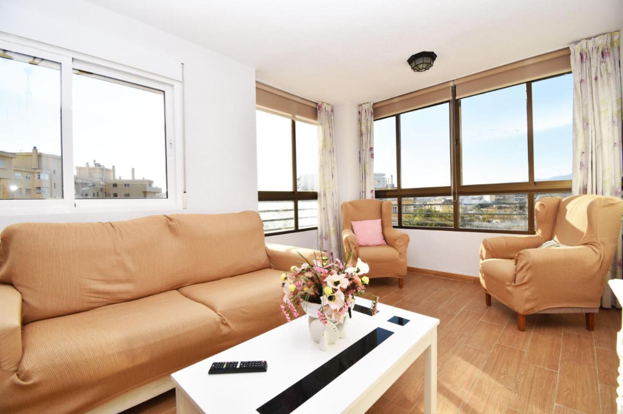 Apartamento Familiar Torresol フエンヒロラ エクステリア 写真
